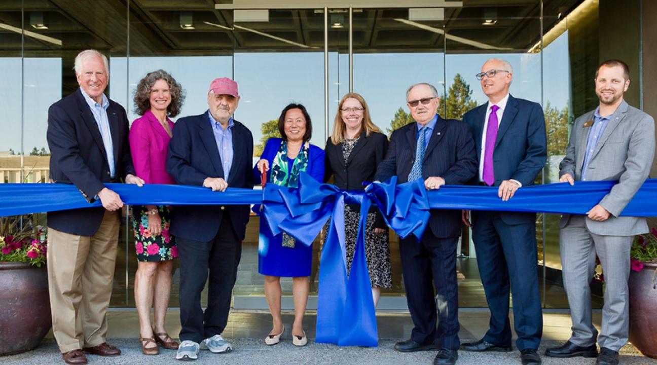 Wine Spectator Learning Center ribbon cutting 