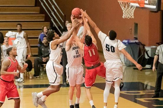 SSU defense blocking a shot