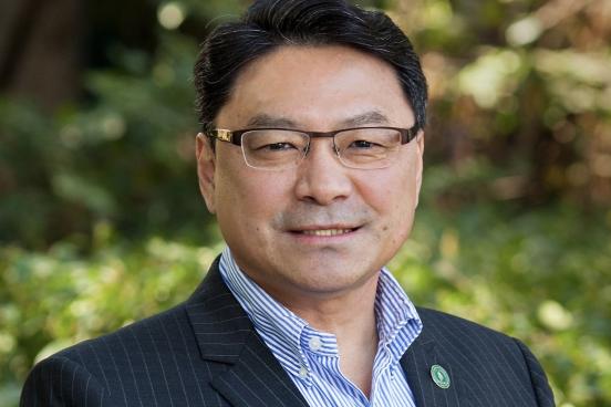 Ming-Tung "Mike" Lee