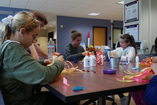 Campers focusing on their projects in the Sonoma State Makerspace // Photo by Francisco Carbajal