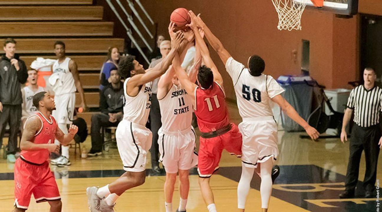 SSU defense blocking a shot