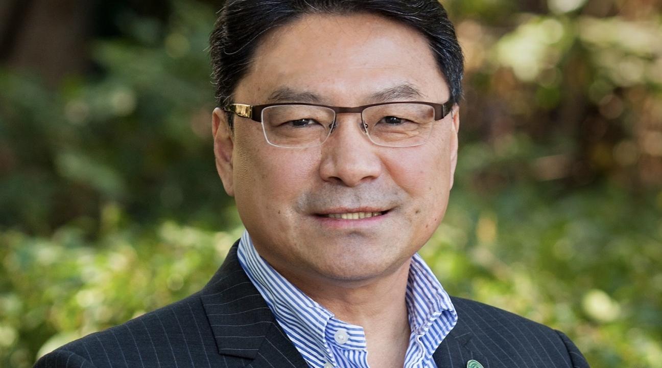 Ming-Tung "Mike" Lee