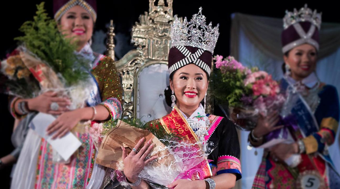 Cindy Cha being crowned Miss Hmong California 2018 // Photo by Atary Xiong