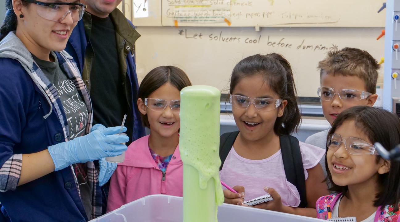chemistry experiment with kids