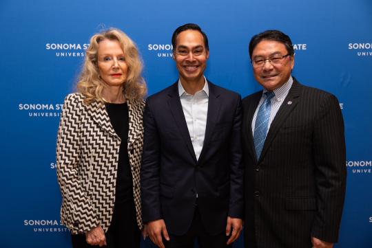 Andrea Neves Julian Castro and President Mike Lee