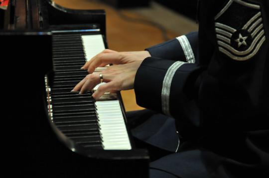 fingers at keyboard